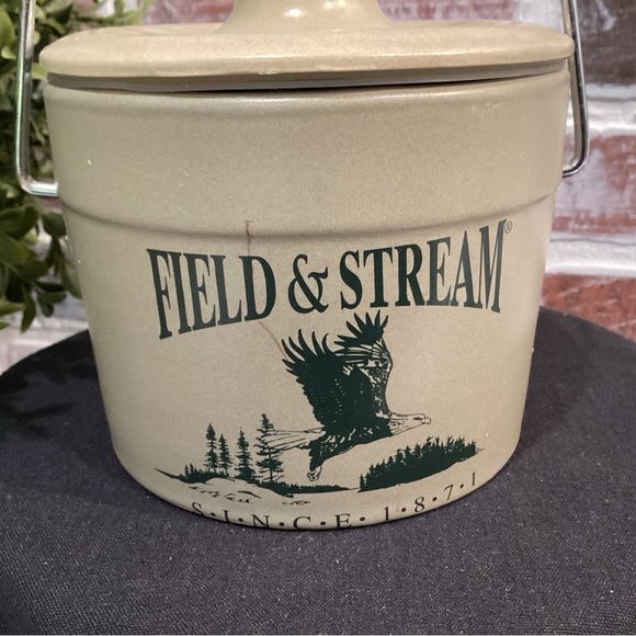 Field & Stream Since 1871 - Ceramic & Metal Crafted Decanter type Lidded Jar - Picture 2 of 12